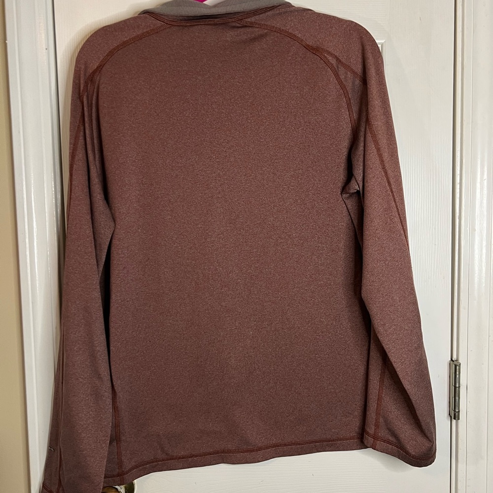 Northface quarter zip Top Size L - Picture 7 of 7